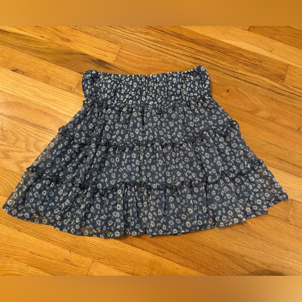 NWT American Eagle Women’s Floral Mini Skirt Blue Size Small Elastic Waist